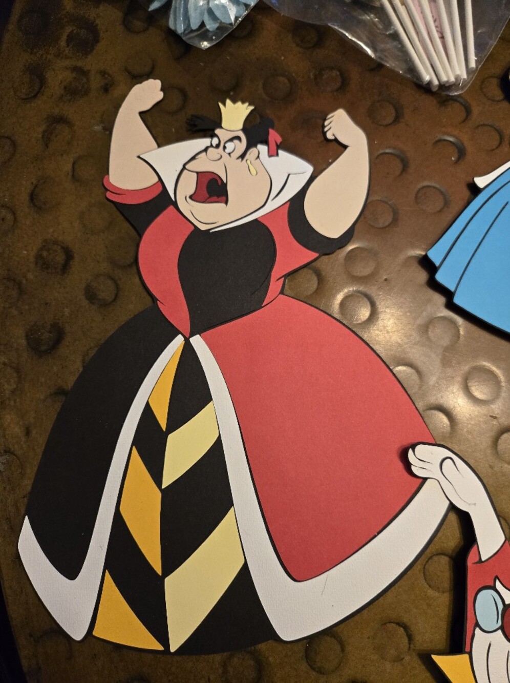 Birthday Party Supplies- Alice In Wonderland - Picture 2 of 16
